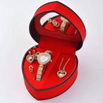 Charger l'image dans la galerie, Gros plan coffret bijoux Saint-Valentin
